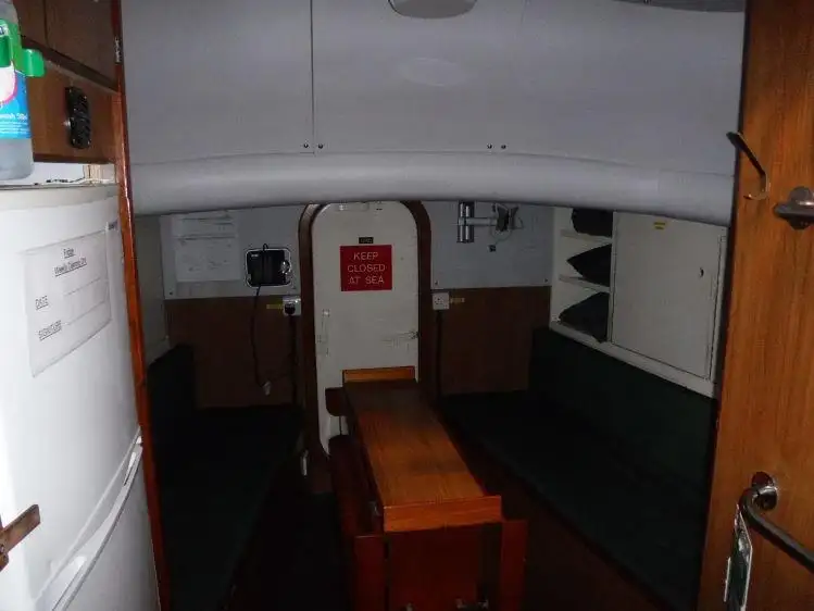 Nave da rilevamento in vendita
