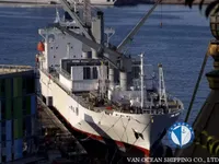 Nave refrigerata in vendita