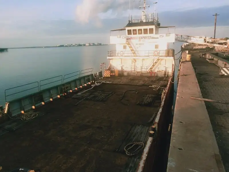 Nave da sbarco, con serbatoi in vendita