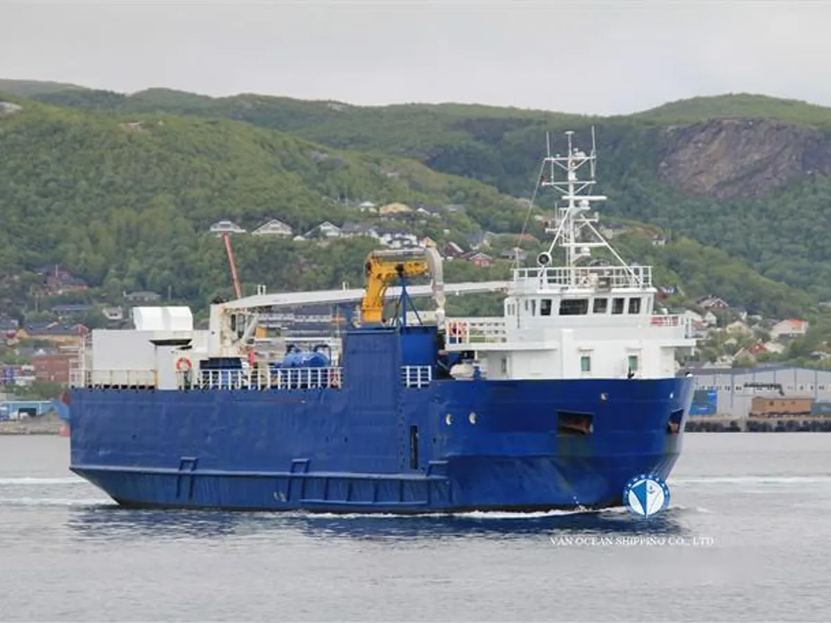 Nave refrigerata in vendita