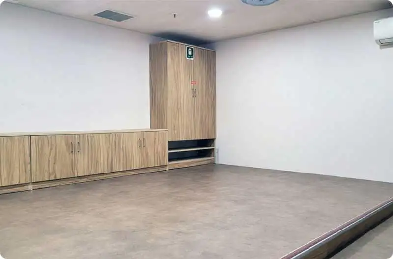 Nave refrigerata in vendita