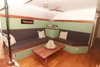 Hotel galleggiante in vendita