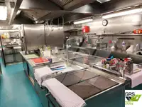 Chiatta adibita ad alloggio in vendita