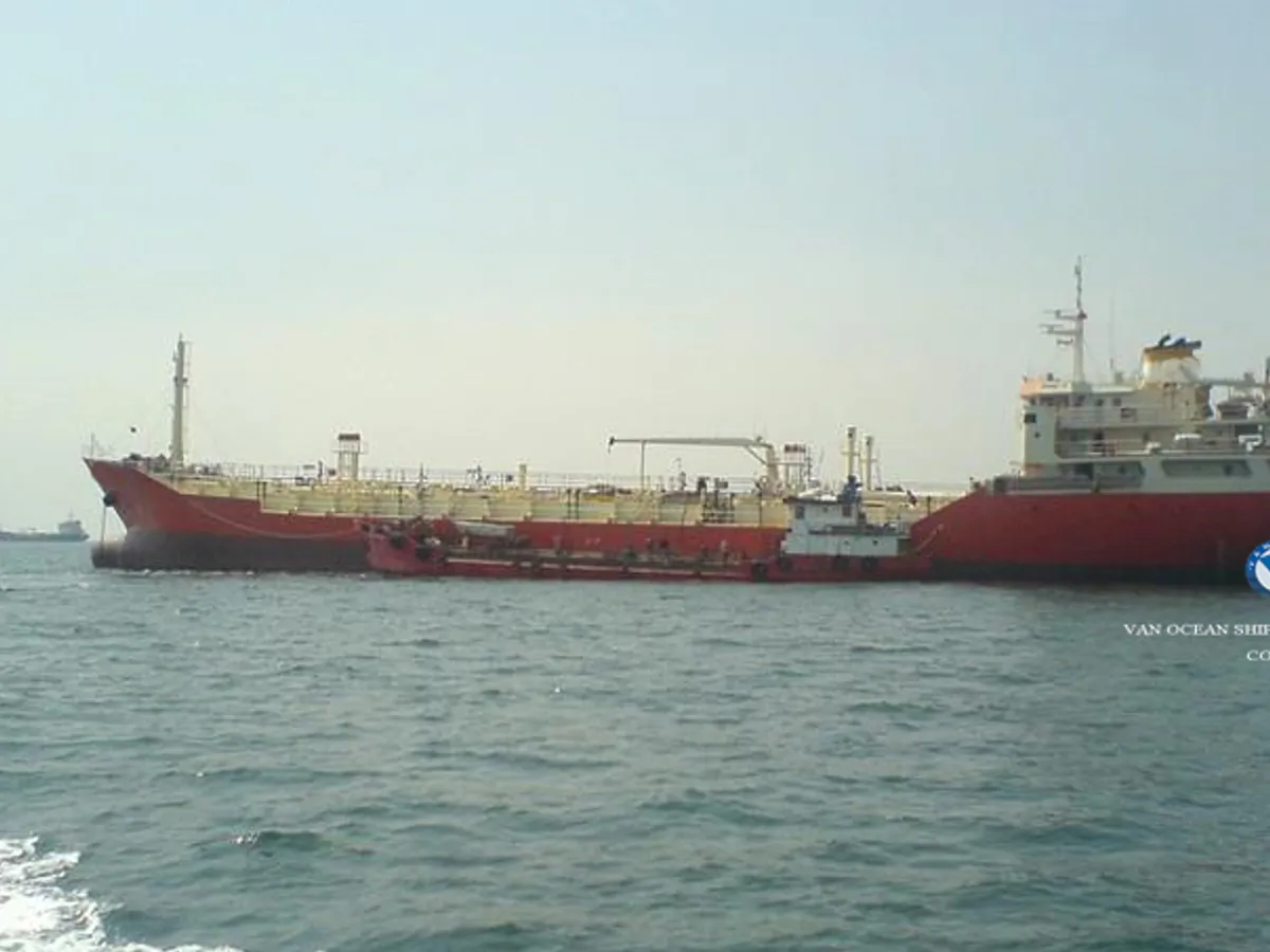 Petroliera/Chimichiera in vendita