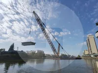 Nave gru in vendita