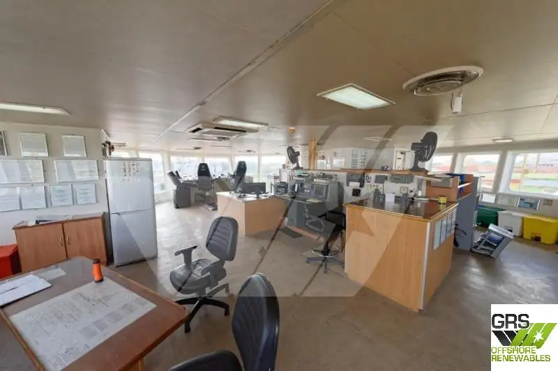 Nave di supporto in vendita