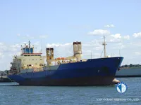 Nave refrigerata in vendita