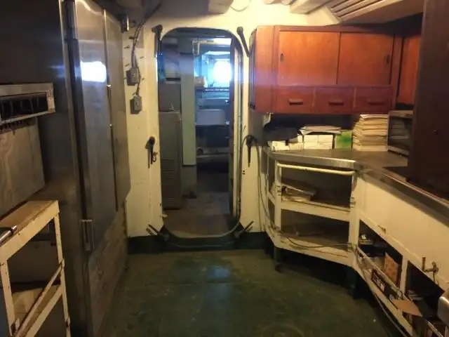 Nave da sbarco, con serbatoi in vendita