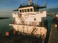 Nave da sbarco, con serbatoi in vendita