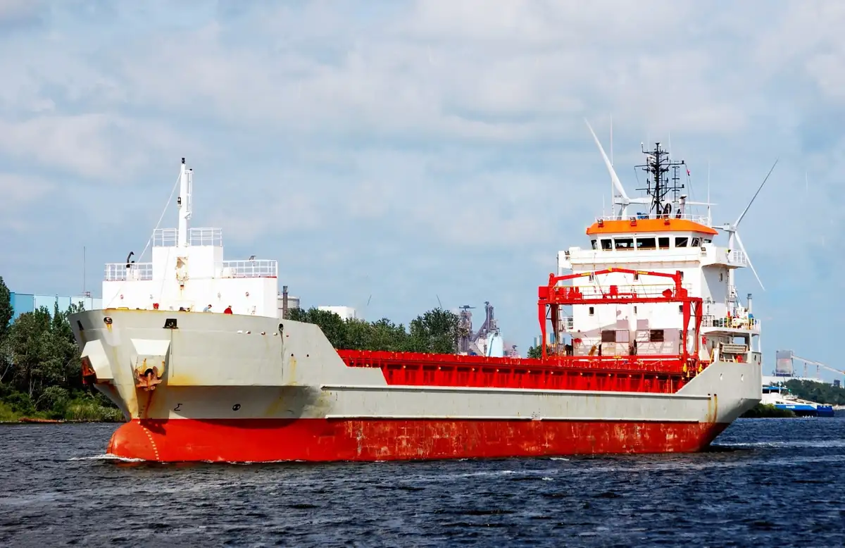Nave refrigerata in vendita