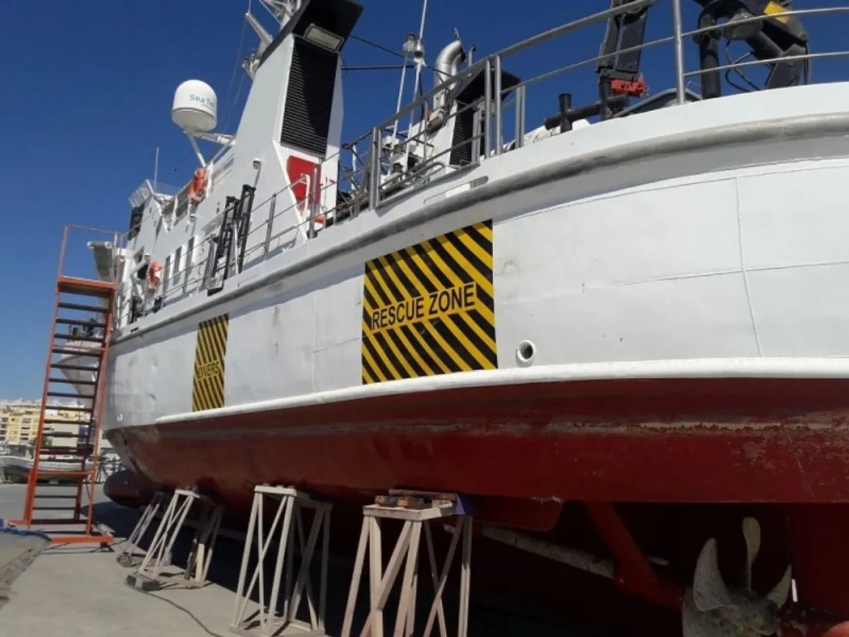 Nave da rilevamento in vendita