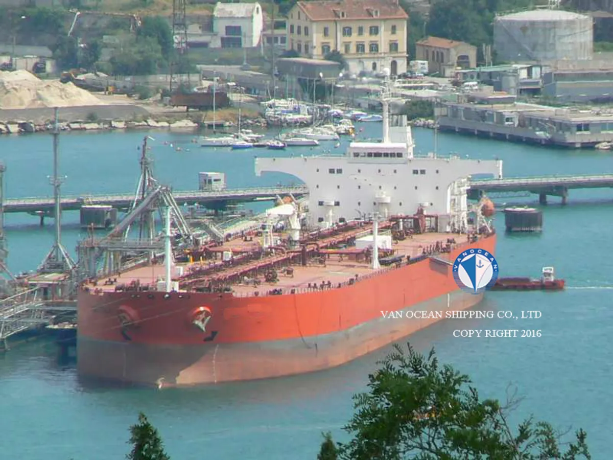 Petroliera/Chimichiera in vendita