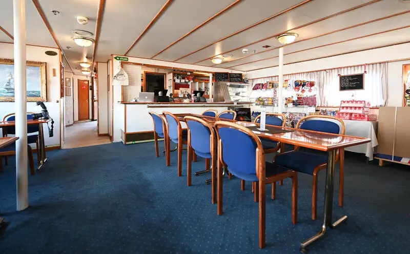 Nave passeggeri in vendita