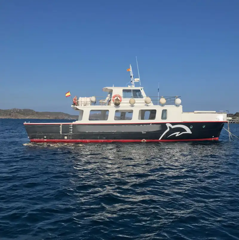 Nave passeggeri in vendita