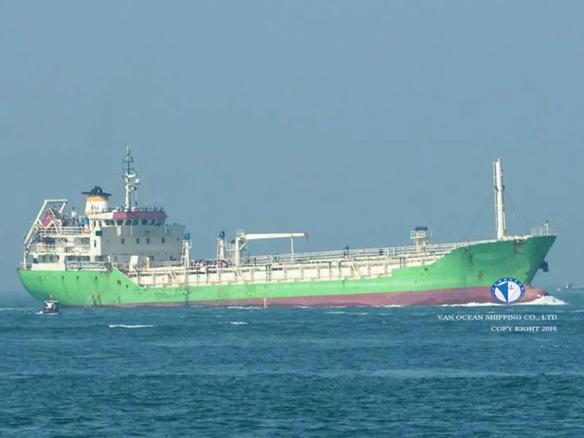 Petroliera/Chimichiera in vendita