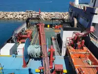 Nave di supporto in vendita