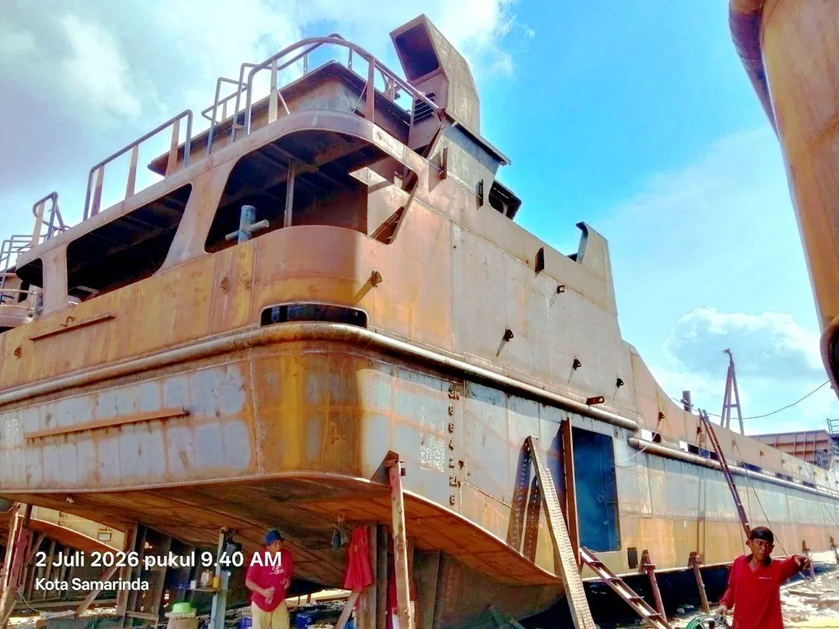 Nave da sbarco, con serbatoi in vendita