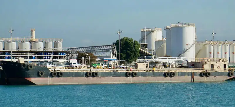 Petroliera/Chimichiera in vendita