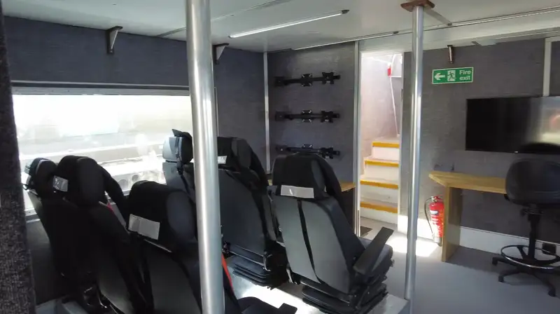 Nave da rilevamento in vendita