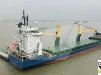 Nave da carico secco in vendita