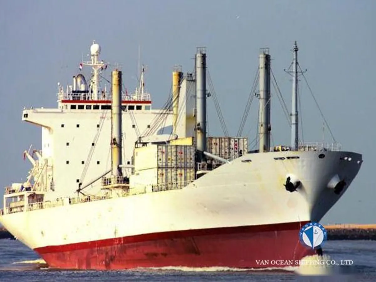 Nave refrigerata in vendita