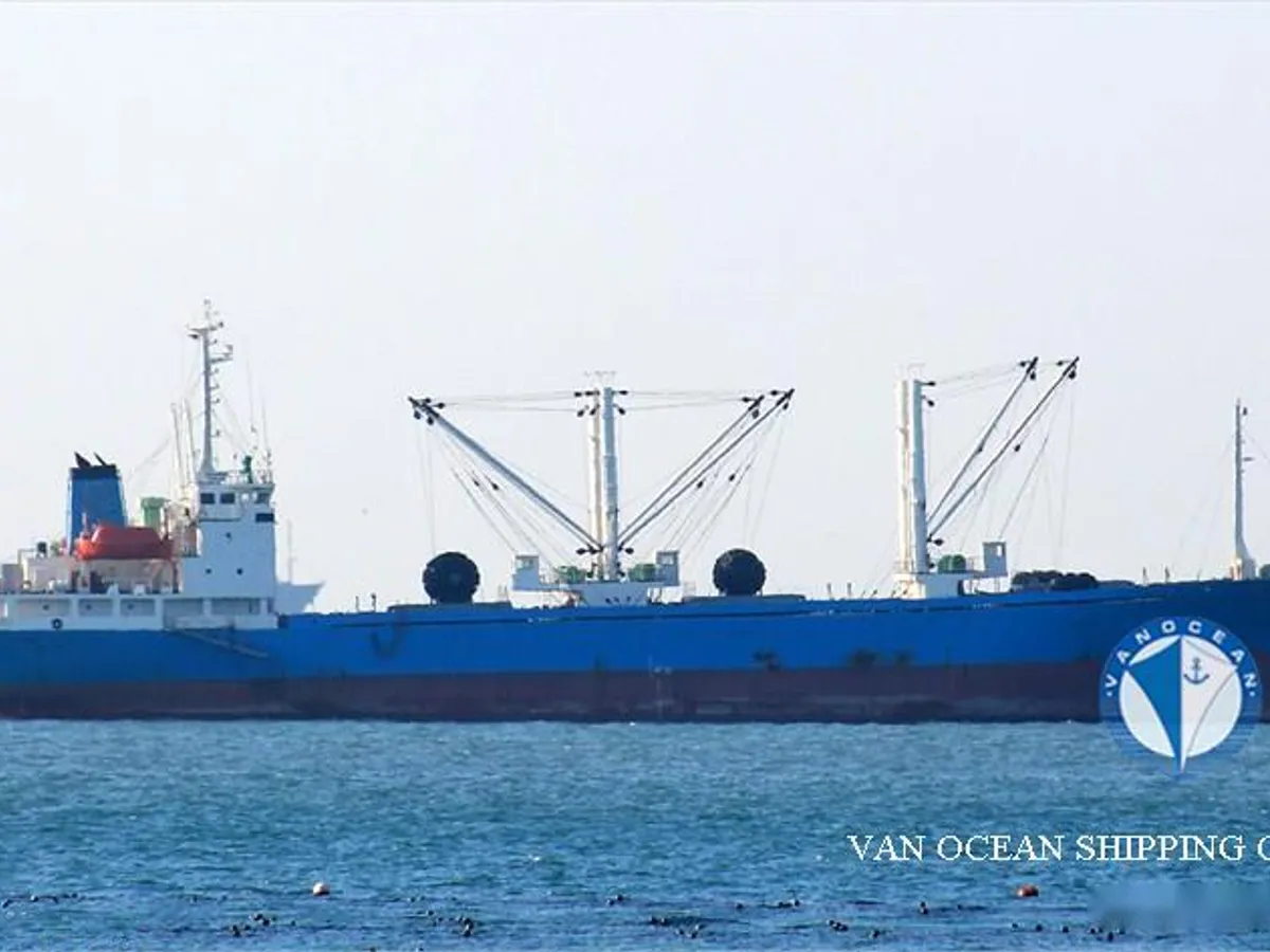 Nave refrigerata in vendita