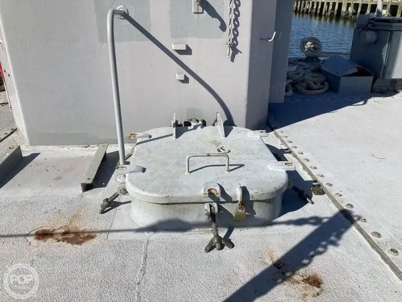 Nave da sbarco, con serbatoi in vendita