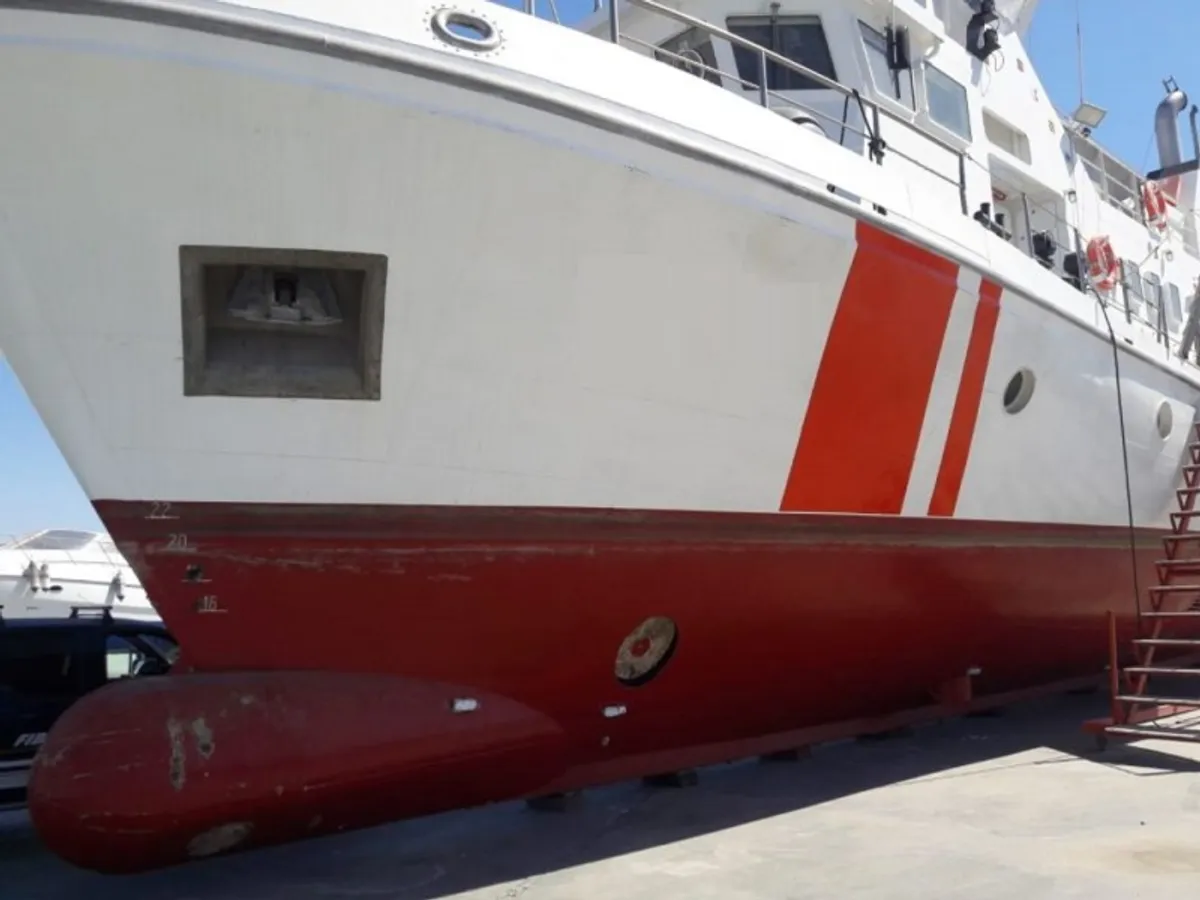 Nave da rilevamento in vendita