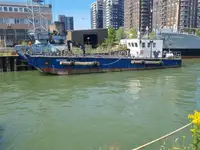 Nave da sbarco, con serbatoi in vendita