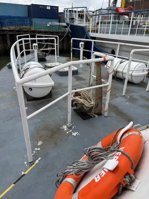 Nave da rilevamento in vendita