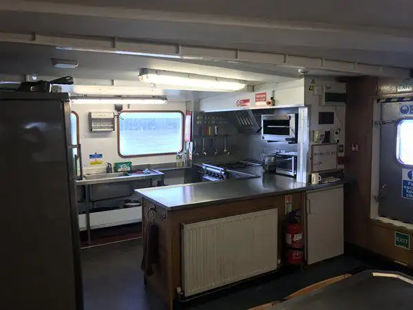 Nave da rilevamento in vendita