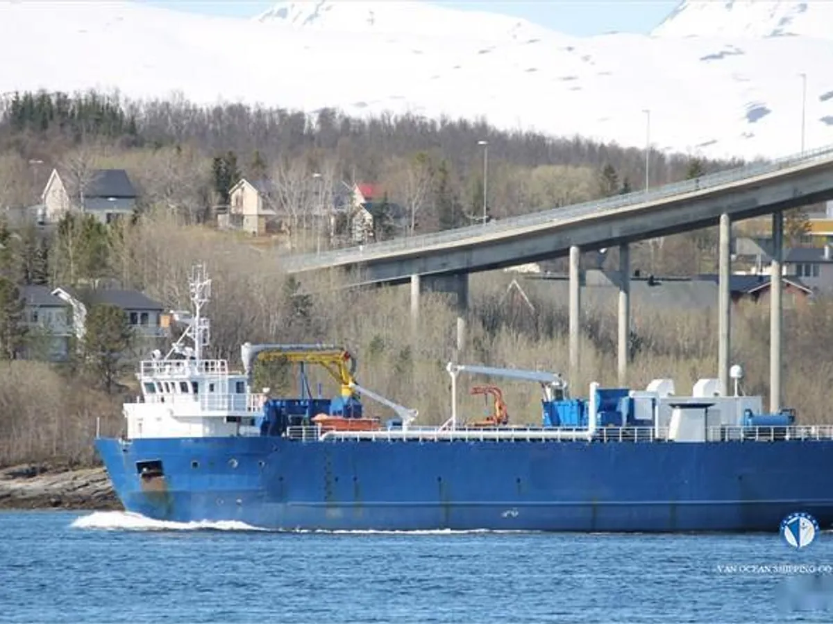Nave refrigerata in vendita