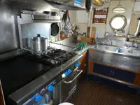 Nave da ricerca in vendita