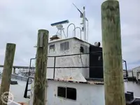 Nave di supporto in vendita