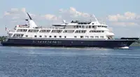 Nave passeggeri in vendita