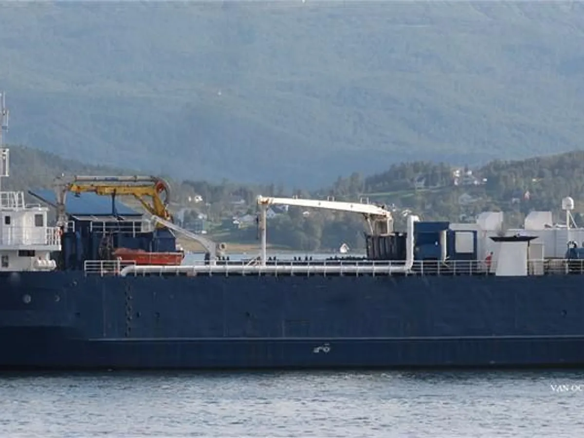 Nave refrigerata in vendita