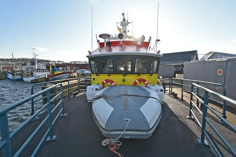 Nave di soccorso in vendita