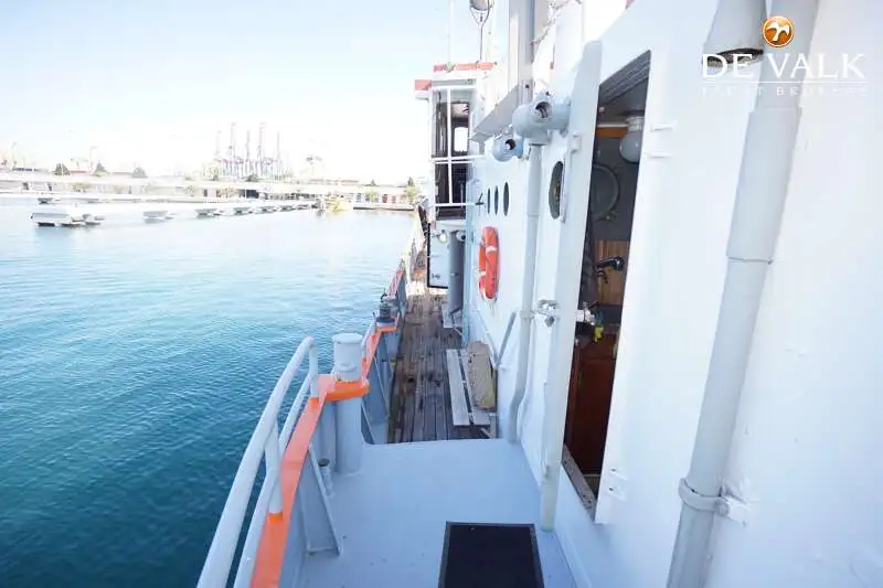 Nave da ricerca in vendita