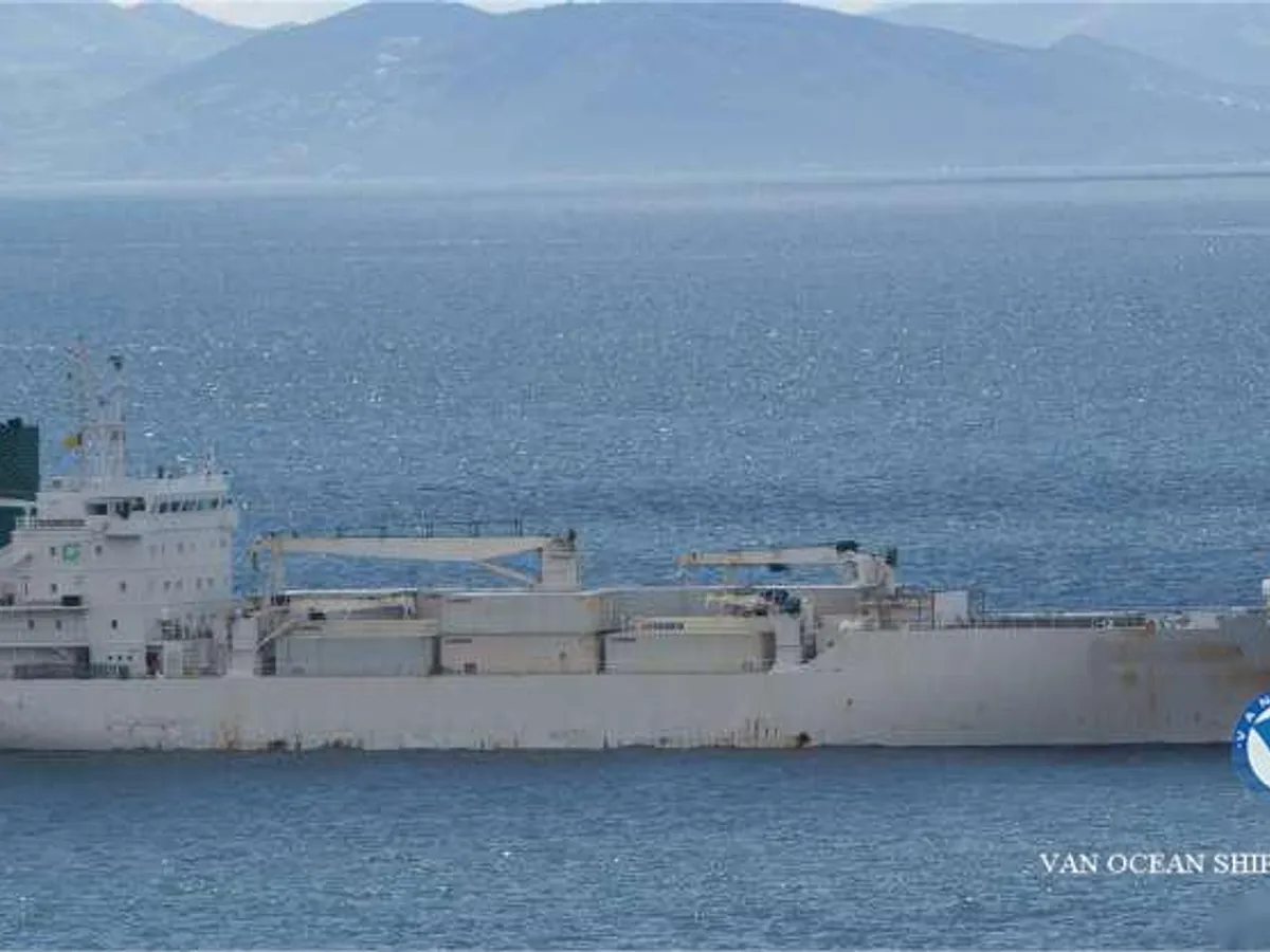 Nave refrigerata in vendita