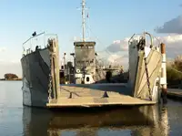 Nave da sbarco, con serbatoi in vendita