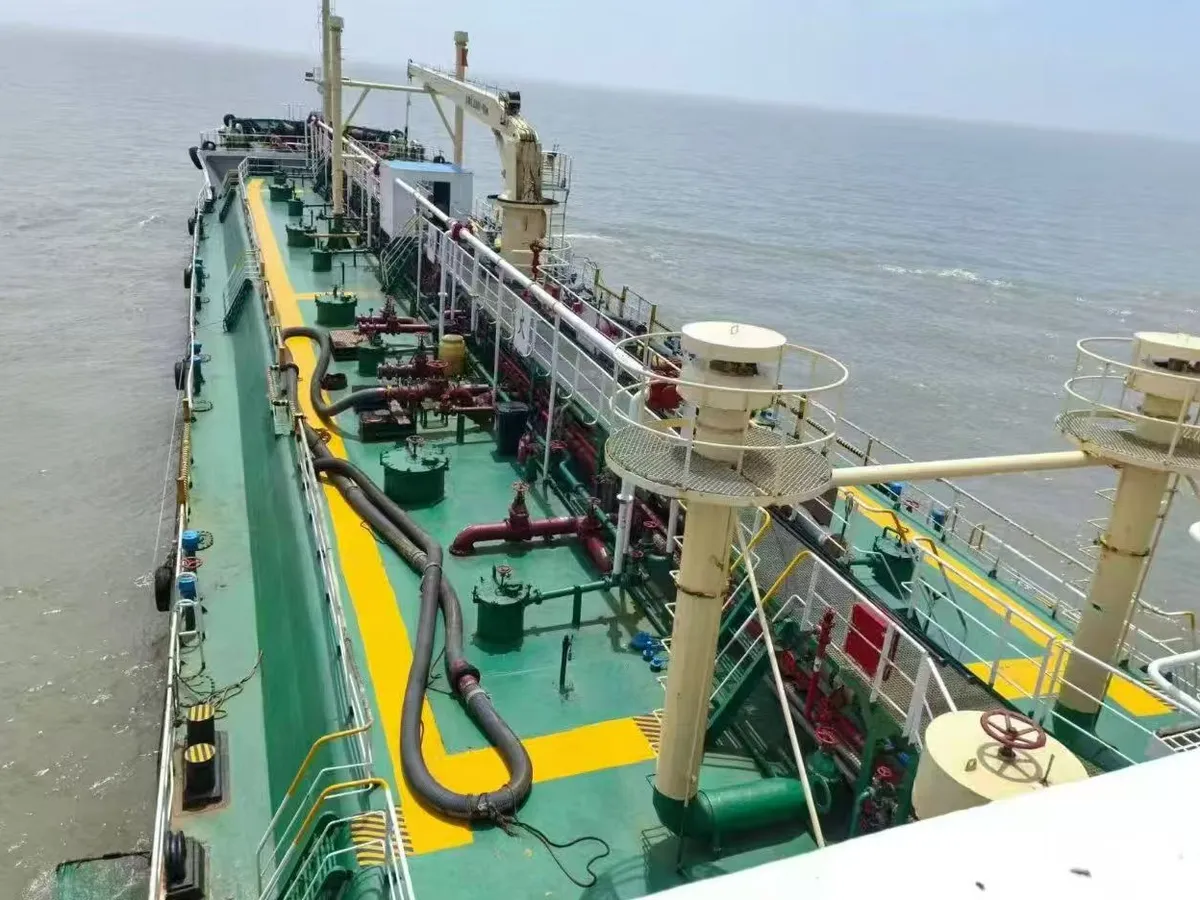 Petroliera/Chimichiera in vendita
