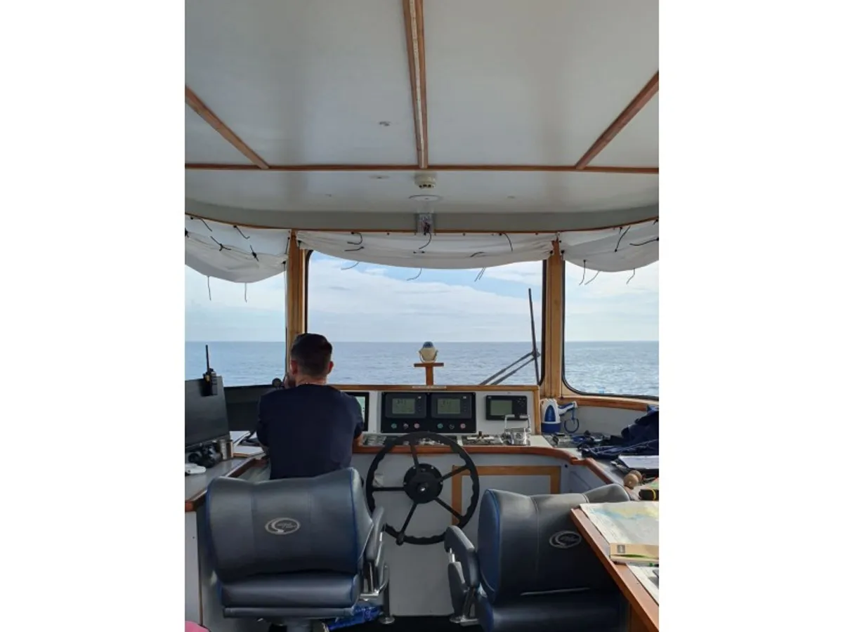 Nave da rilevamento in vendita