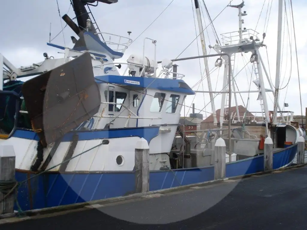 Peschereccio a strascico a trave in vendita