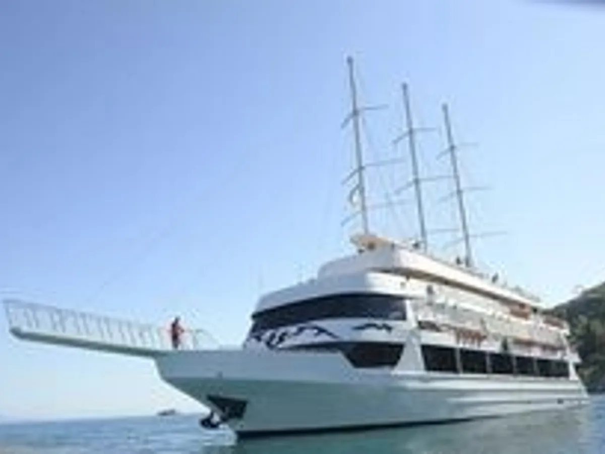 Nave passeggeri in vendita
