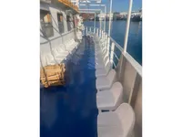 Nave passeggeri in vendita
