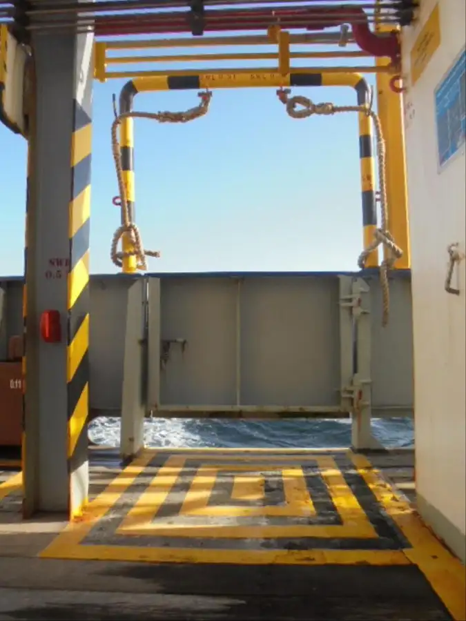 Nave refrigerata in vendita