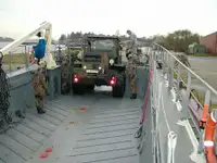 Nave da sbarco, con serbatoi in vendita