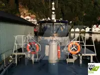 Chiatta adibita ad alloggio in vendita