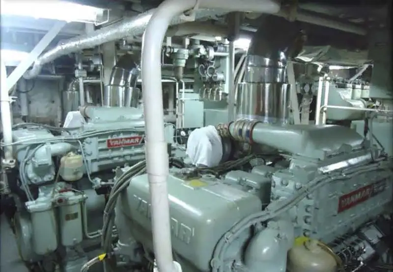 Nave di supporto in vendita