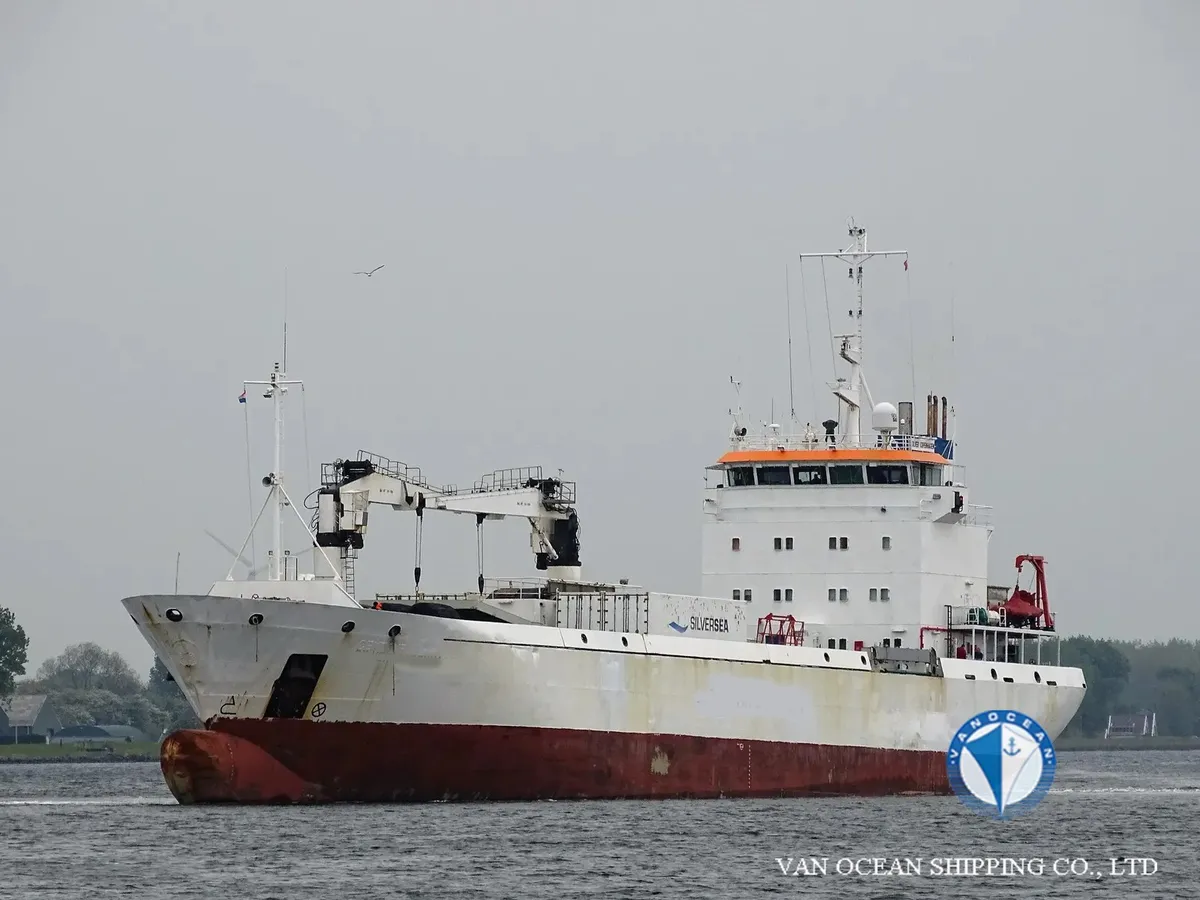 Nave refrigerata in vendita